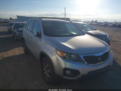 5XYKT4A60CG****** 2012 Kia Sorento