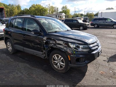 WVGBV7AX9HW****** 2017 Volkswagen Tiguan