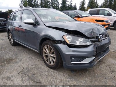 3VWH17AU7HM****** 2017 Volkswagen Golf Alltrack