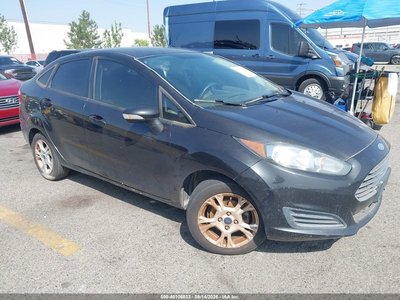 3FADP4BJ0FM****** 2015 Ford Fiesta