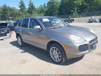 WP1AC29P14L****** 2004 Porsche Cayenne