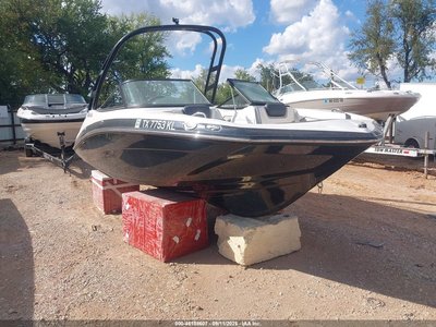 00000YAMC02****** 2017 Yamaha 19'