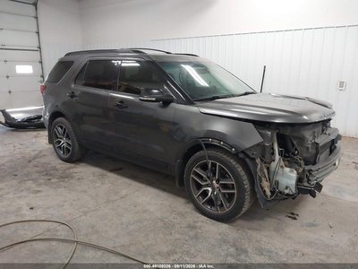 1FM5K8GT7GG****** 2016 Ford Explorer