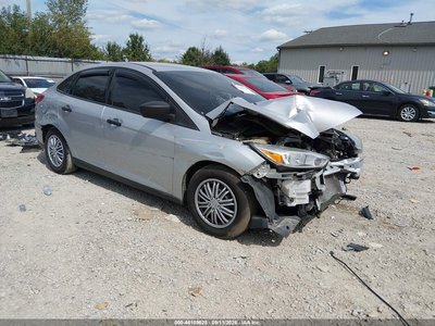 1FADP3E29GL****** 2016 Ford Focus