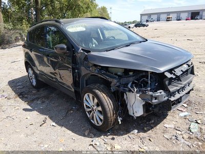 1FMCU9HD1KU****** 2019 Ford Escape