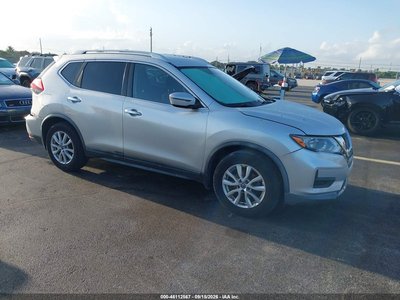 KNMAT2MT8HP****** 2017 Nissan Rogue