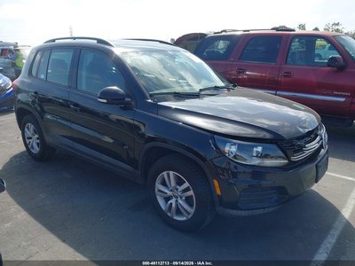 WVGAV7AX2HK****** 2017 Volkswagen Tiguan