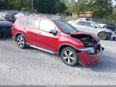 JF2SKAWC9KH****** 2019 Subaru Forester