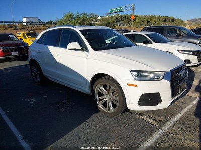WA1BFCFS0GR****** 2016 Audi Q3