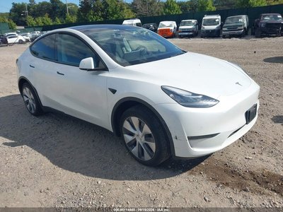 7SAYGDEE3NA****** 2022 Tesla Model Y