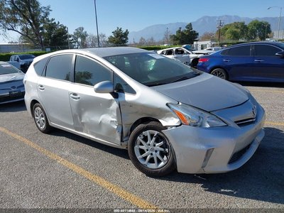 JTDZN3EU4EJ****** 2014 Toyota Prius V