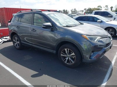 JTMWFREV4HJ****** 2017 Toyota RAV4