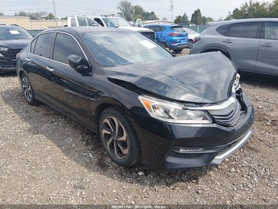 1HGCR2F82HA****** 2017 Honda Accord