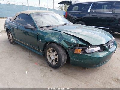 1FAFP4449YF****** 2000 Ford Mustang