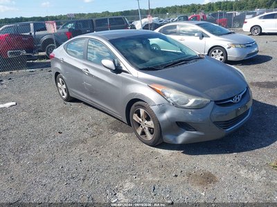 5NPDH4AE8DH****** 2013 Hyundai Elantra