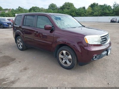 5FNYF4H46FB****** 2015 Honda Pilot