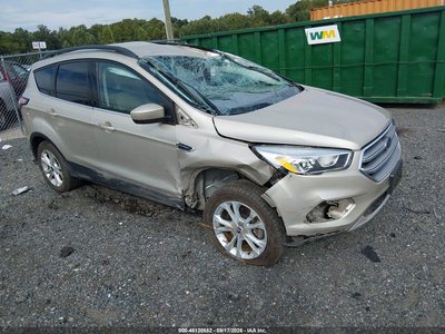 1FMCU9G98HU****** 2017 Ford Escape