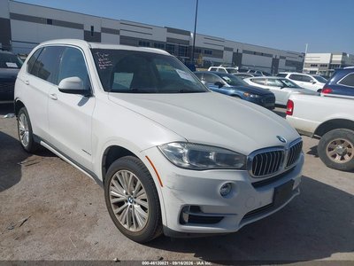 5UXKR2C59G0****** 2016 BMW X5