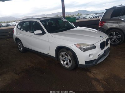 WBAVM1C51DV****** 2013 BMW X1