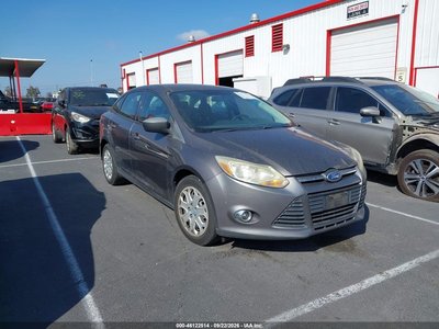 1FAHP3F25CL****** 2012 Ford Focus