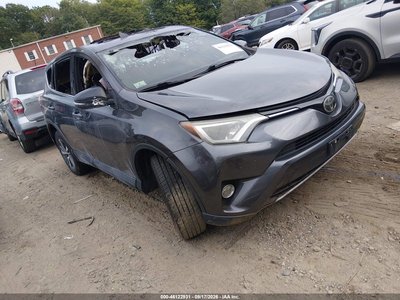 2T3RFREV4JW****** 2018 Toyota RAV4
