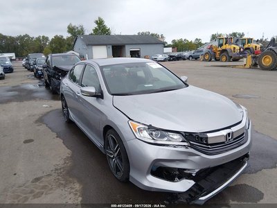 1HGCR2F53GA****** 2016 Honda Accord