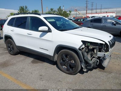 1C4PJLDX8JD****** 2018 Jeep Cherokee