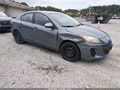 JM1BL1TG1D1****** 2013 Mazda 3