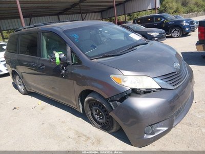 5TDKK3DC2FS****** 2015 Toyota Sienna