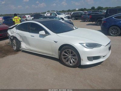 5YJSA1E1XHF****** 2017 Tesla Model S