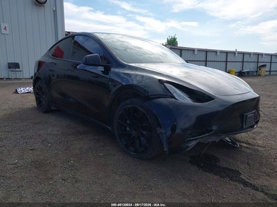7SAYGDEE8NF****** 2022 Tesla Model Y