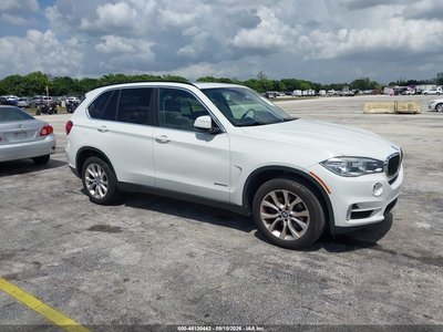 5UXKR2C57G0****** 2016 BMW X5