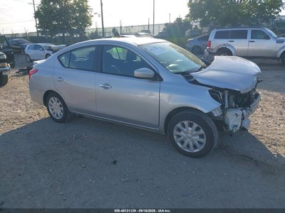 3N1CN7AP6KL****** 2019 Nissan Versa