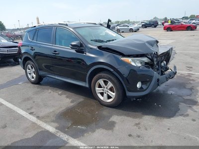 2T3RFREV2EW****** 2014 Toyota RAV4