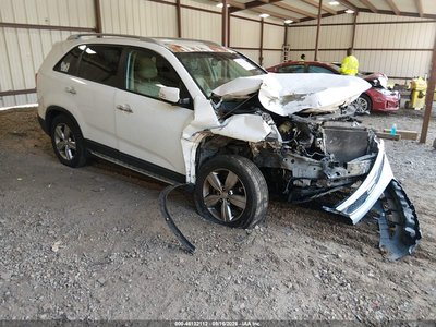 5XYKU3A63DG****** 2013 Kia Sorento