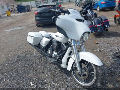 1HD1KBM13GB****** 2016 Harley-Davidson FLHX