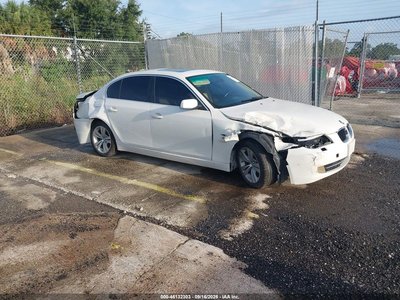 WBANU53559C****** 2009 BMW 528i