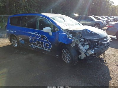 2C4RC1FG7LR****** 2020 Chrysler Pacifica