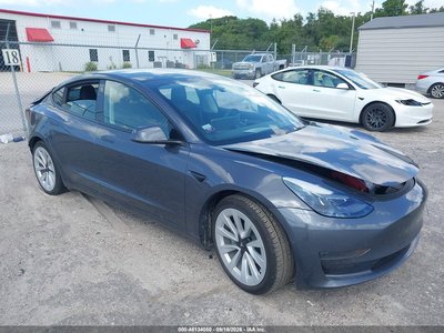 5YJ3E1EA7NF****** 2022 Tesla Model 3