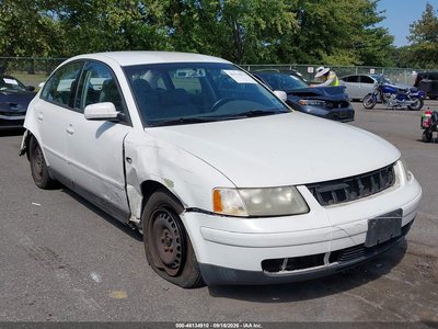 WVWAC63B11P****** 2001 Volkswagen Passat
