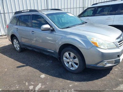 4S4BRCKC2B3****** 2011 Subaru Outback