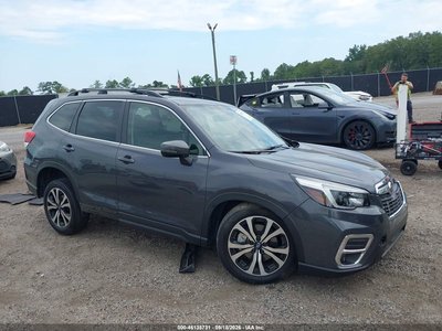 JF2SKAUC8MH****** 2021 Subaru Forester