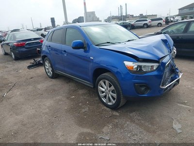 4A4AR3AUXFE****** 2015 Mitsubishi Outlander
