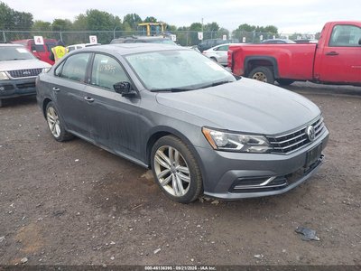 1VWLA7A34KC****** 2019 Volkswagen Passat