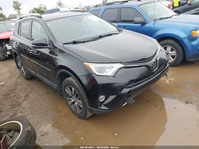 2T3RFREVXJW****** 2018 Toyota RAV4