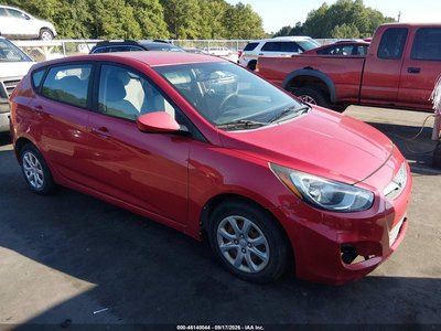 KMHCT5AEXDU****** 2013 Hyundai Accent