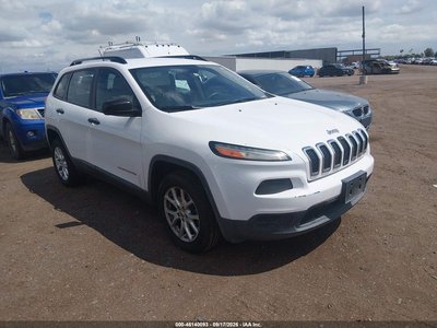 1C4PJLAB1GW****** 2016 Jeep Cherokee