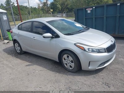 3KPFK4A72JE****** 2018 Kia Forte
