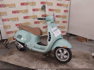 2021 Vespa GTS RST / SEI GIORNI