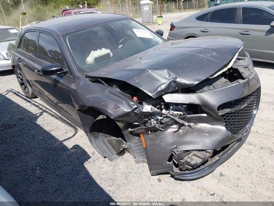 2C3CCAAG9KH****** 2019 Chrysler 300